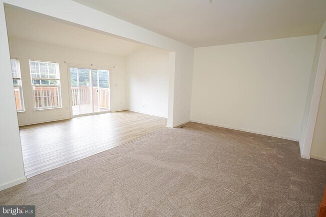 Building Photo - 38116 E Chester Ln