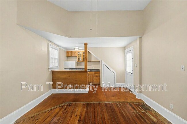 Building Photo - 124 E Henry St