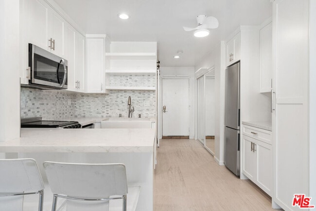 Building Photo - 26664 Seagull Way