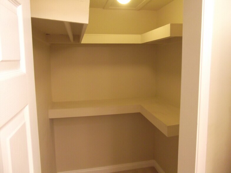 Walk-in Closet - 1239 W Rosecrans Ave