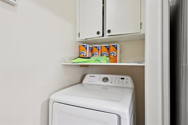 Building Photo - 2106 Avalon Ln