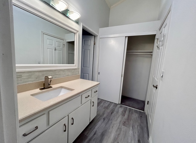 Building Photo - Sixty 01 Condominiums - Redmond