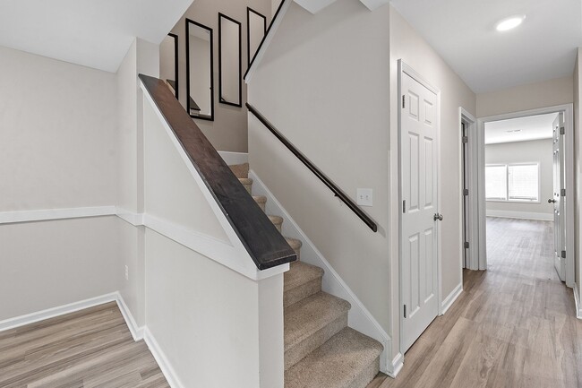 Building Photo - 4362 Hunters Club Dr