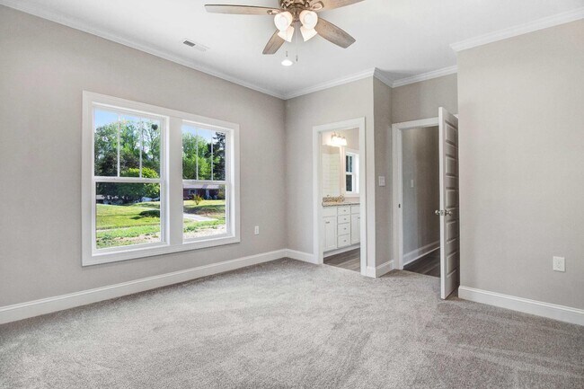 Building Photo - 106 Kingston Cir