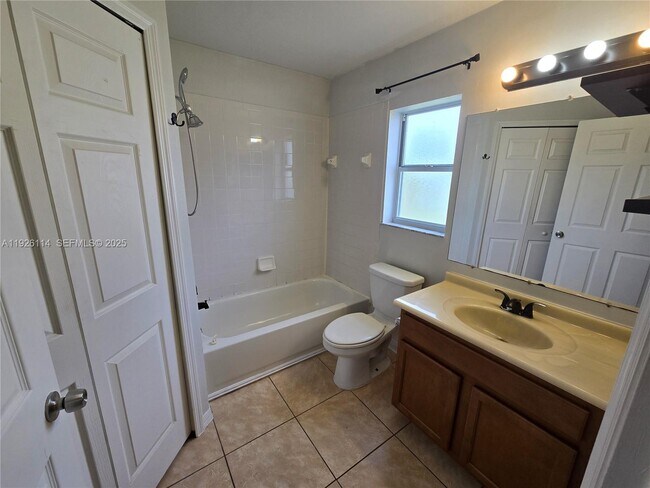 Building Photo - 4876 30th Ave