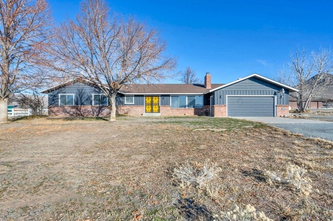 Building Photo - 20 Acre Ranch with House, Barn, Separate Workshop, and 5-Car Garage