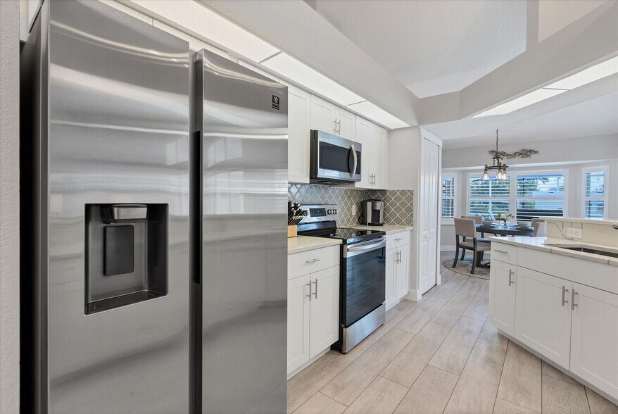 Building Photo - 5520 Almar Dr