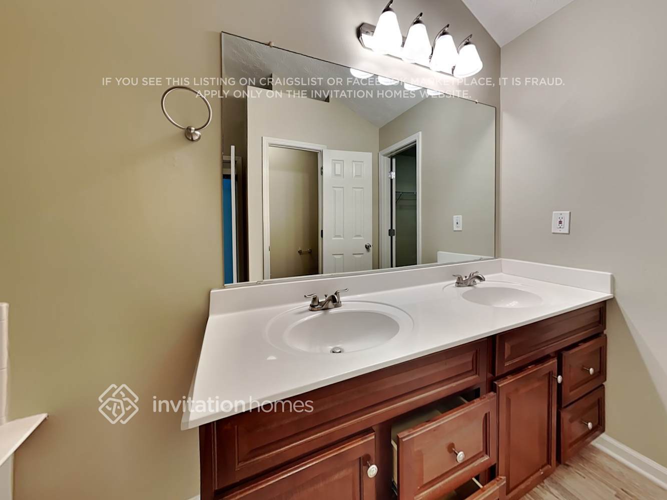 Building Photo - 2245 Corkscrew Way