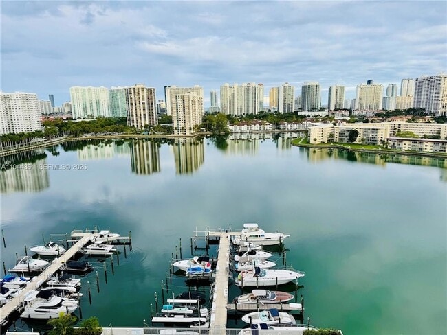 Building Photo - 18041 Biscayne Blvd