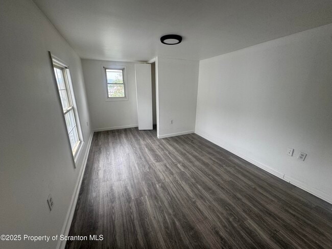 Building Photo - 360 N Hyde Park Ave