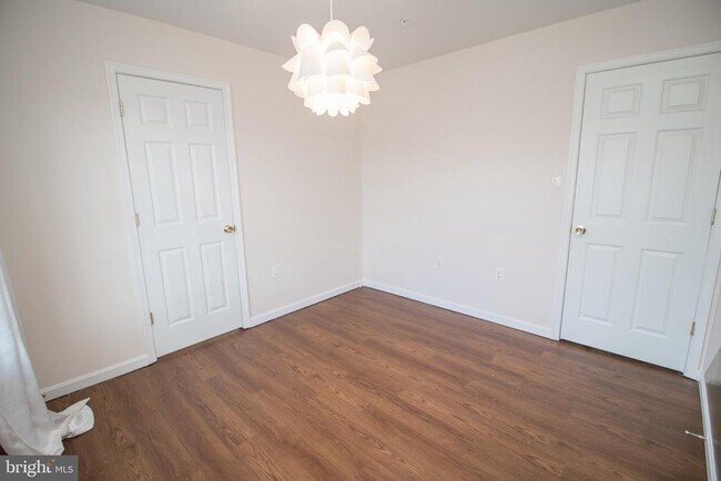 Building Photo - 45567 Bethson St
