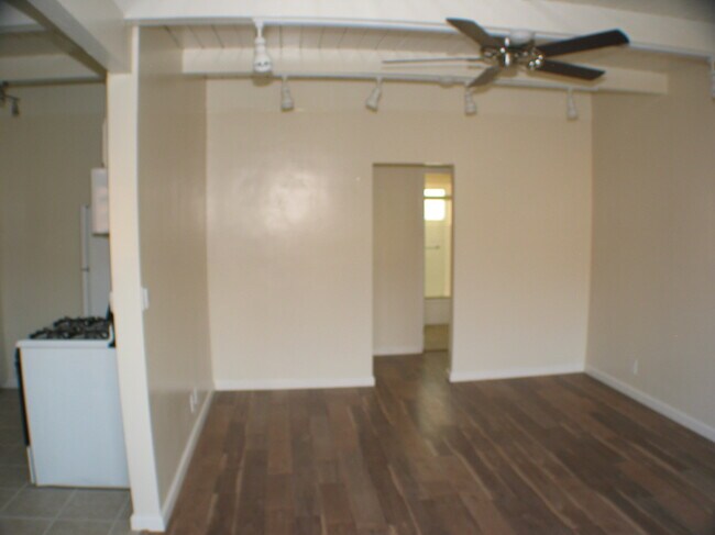 Building Photo - 3583 E N St