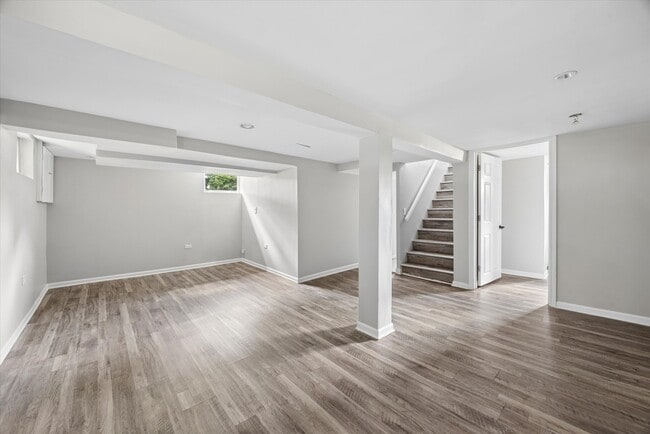 Building Photo - 334 55th St