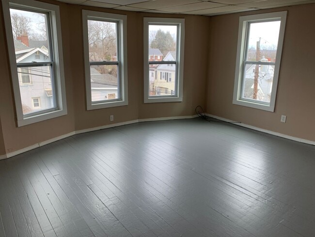 Building Photo - 1030 Quincy St