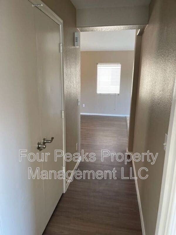 Building Photo - 11531 E Covina