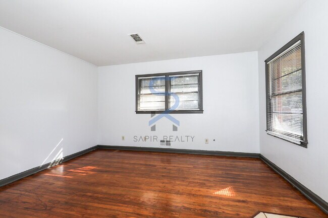 Building Photo - 1678 Bagpipe Pl