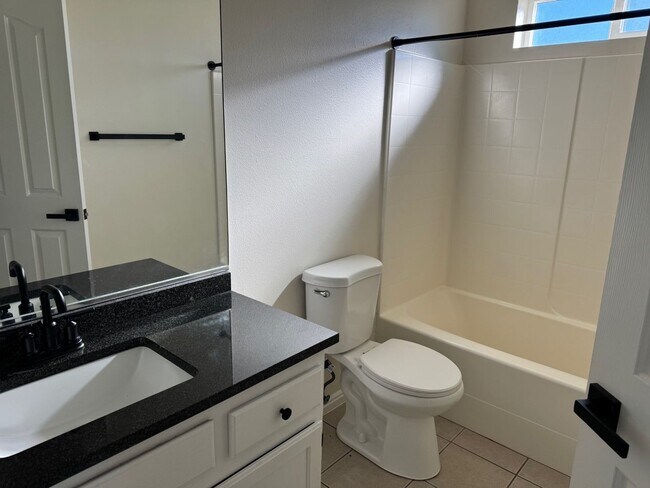 Building Photo - Ranch Rambler in Enoch