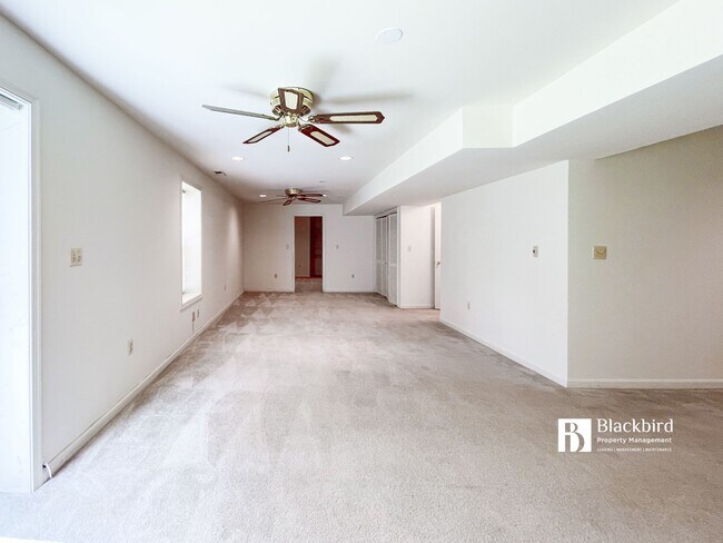Building Photo - 15412 Overlea Ct
