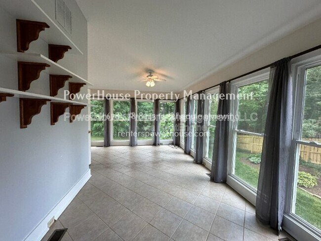 Building Photo - 790 Woodmont Dr