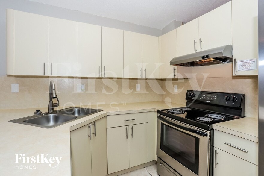 Building Photo - 1377 Royal Dornoch Drive