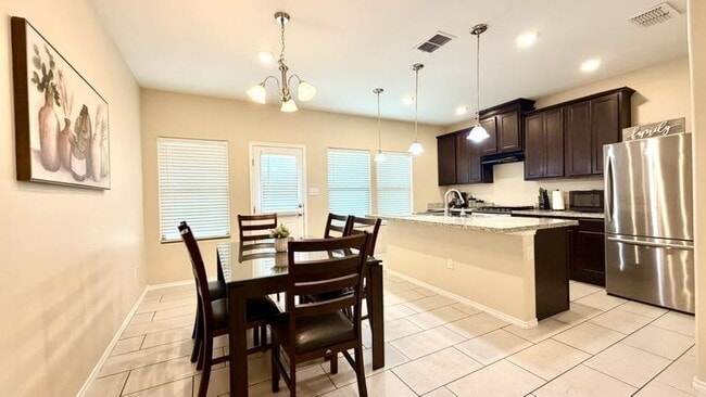 Building Photo - 11104 Santillana Loop