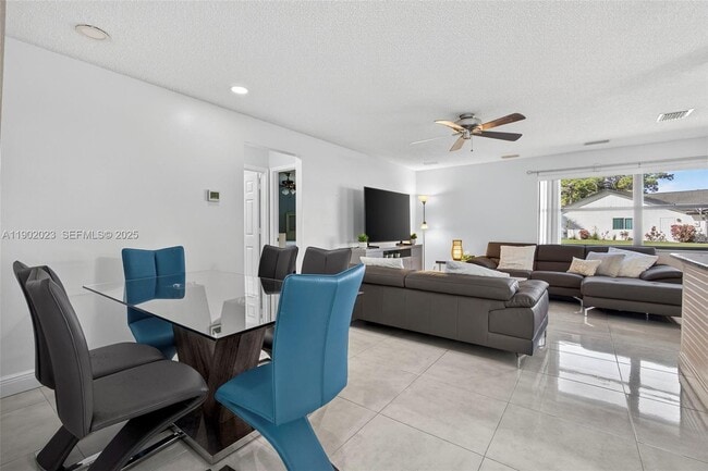 Building Photo - 100 Miramar Ave