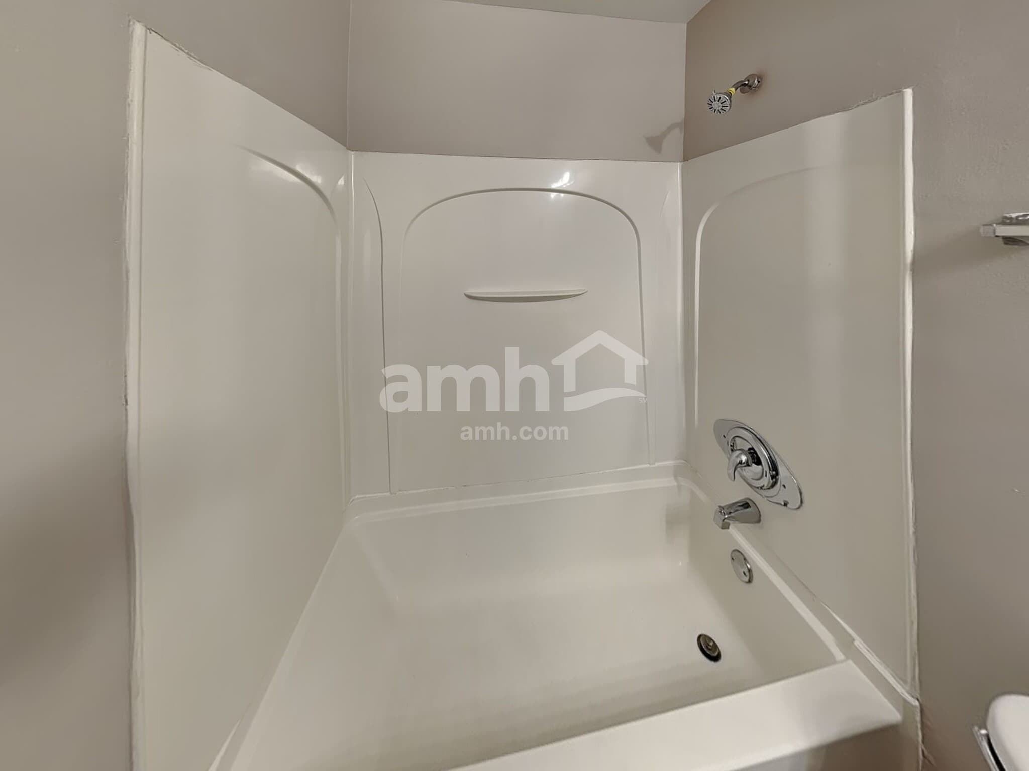 Building Photo - 1012 Mission Blvd