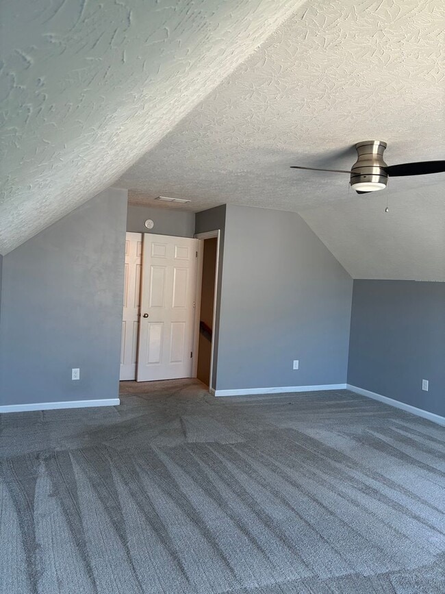 Building Photo - **ELIZABETHTOWN INDEPENDENT SCHOOL DISTRICT**