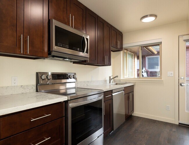 Building Photo - Spacious 2BR Home – Private Entry, In-Unit Washer & Dryer, Quartz Finishes & Pet Friendly Living ...