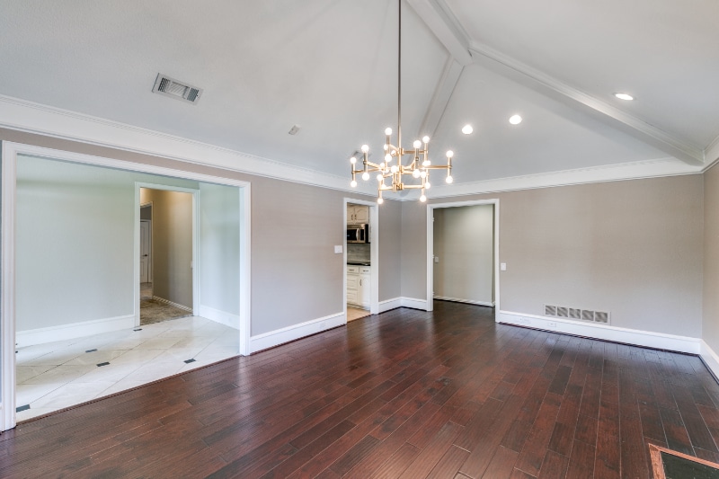 Building Photo - 6116 Southern Knoll Dr