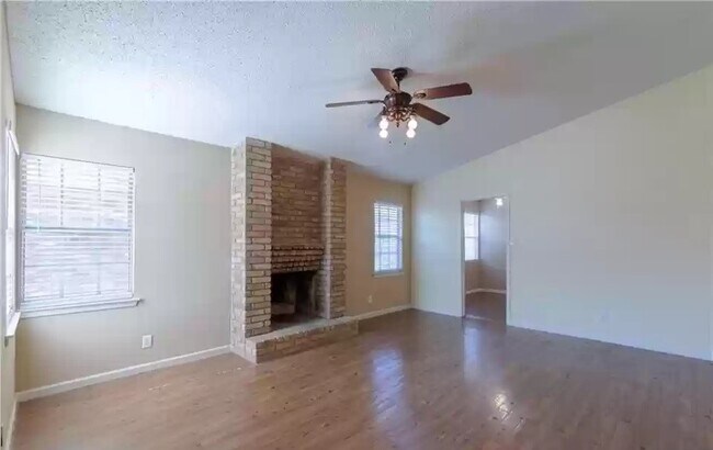 Building Photo - 2722 Daniel Boone Trl