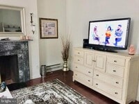 Building Photo - 1300 Spruce St