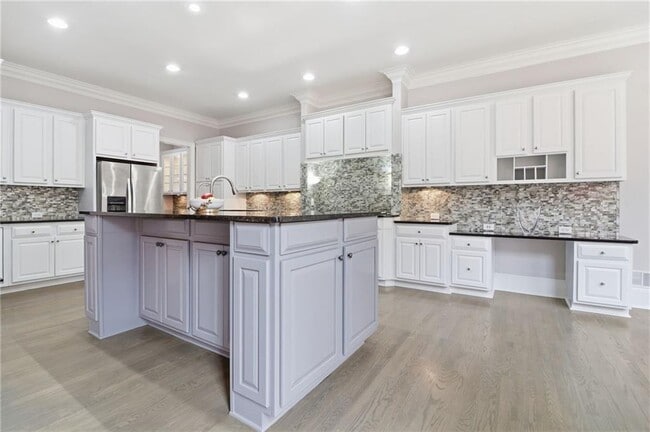 Building Photo - 4738 Ivy Ridge Dr SE