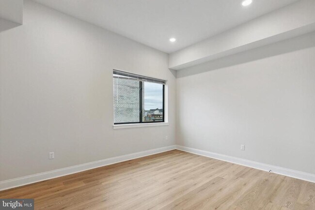 Building Photo - 2157 E Lehigh Ave