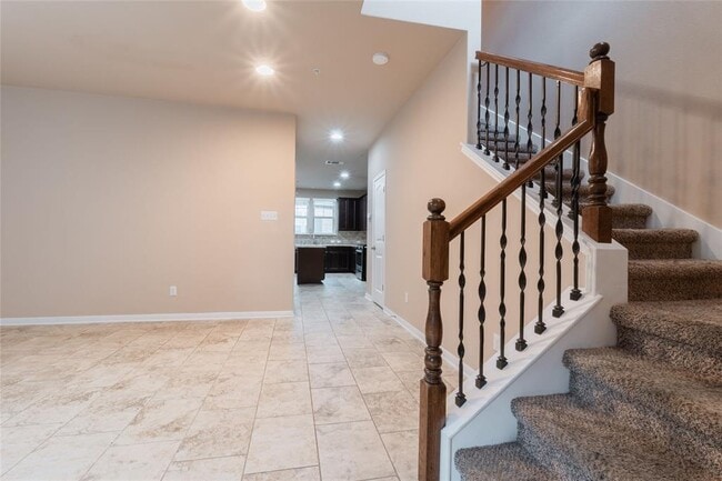 Building Photo - 7220 Wyoming Springs Dr