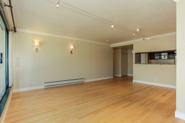 Building Photo - 300 3rd St