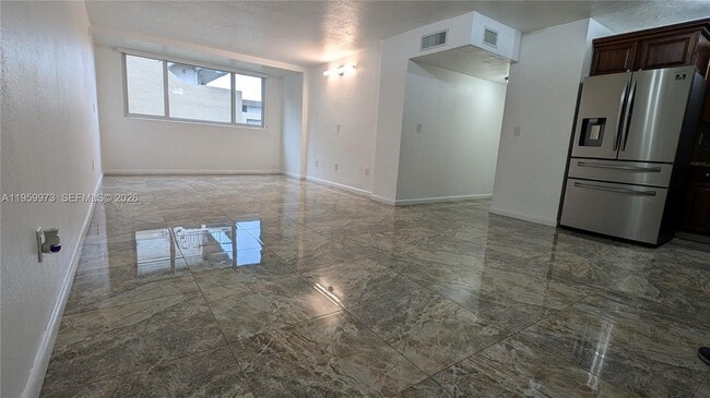 Building Photo - 820 NW 87th Ave