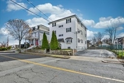 Building Photo - 14 W Water St