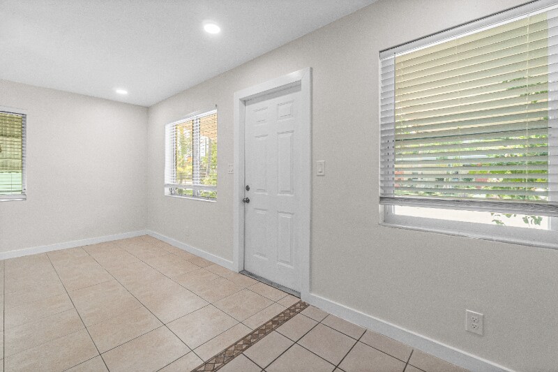 Building Photo - 1790 Redbank Rd