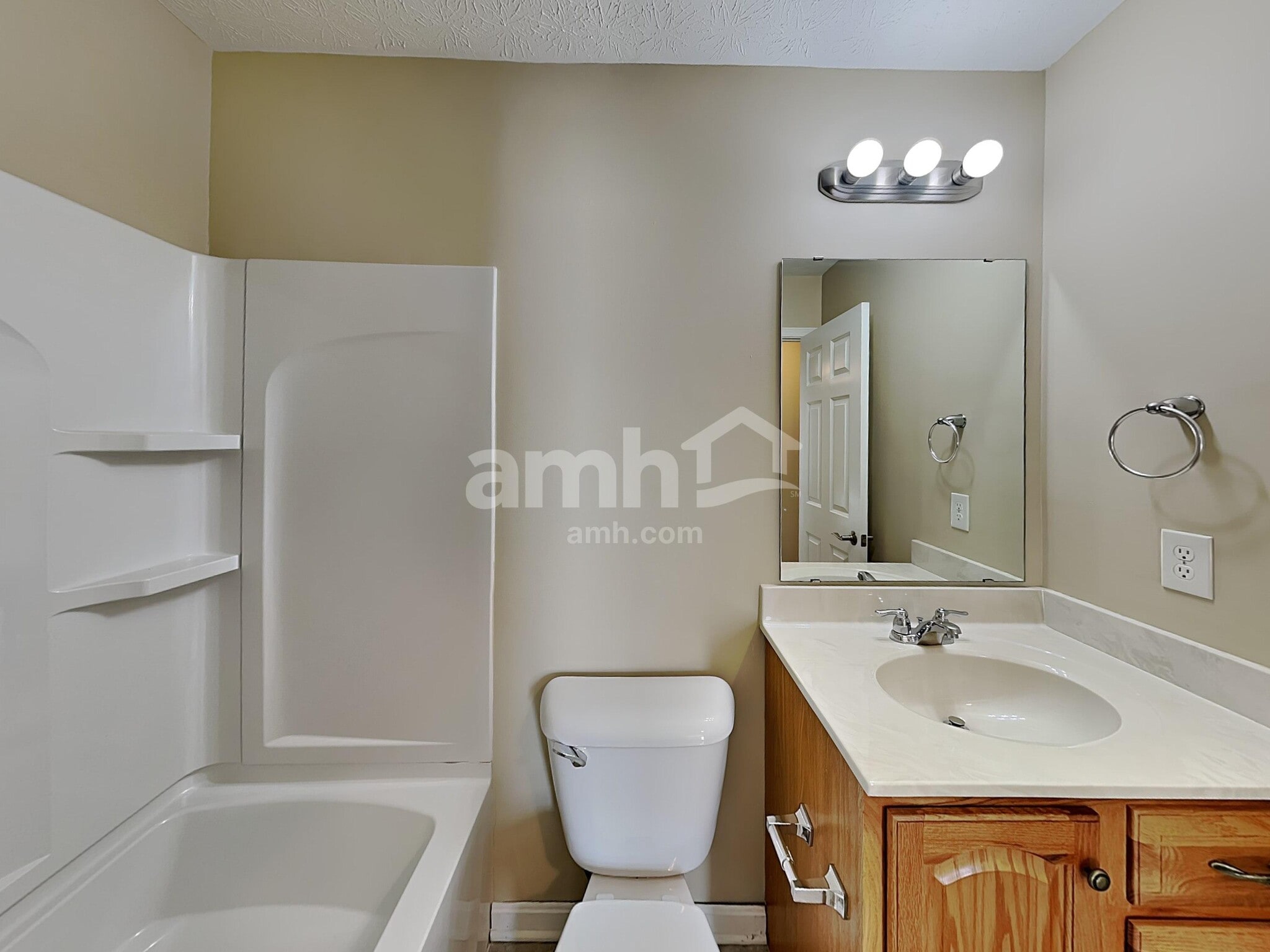 Building Photo - 9766 Soaring Breezes