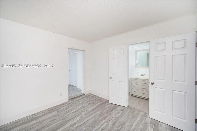 Building Photo - 11950 SW 182nd Terrace