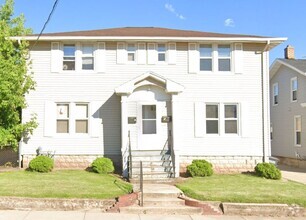 Building Photo - Dawes, 306-308