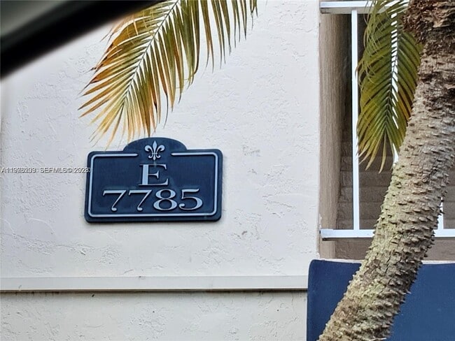 Building Photo - 7785 SW 86th St