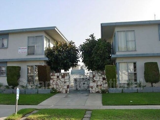 Building Photo - 2700 W El Segundo Blvd