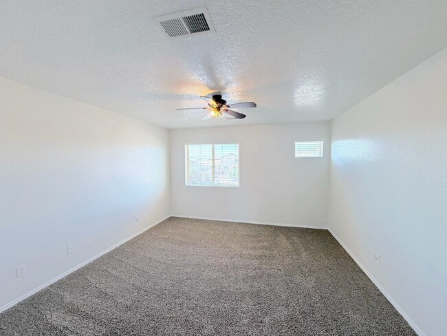 Building Photo - 8323 Groundsel Rd NW