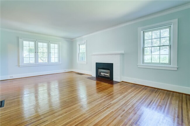 Building Photo - 106 Ellingwood Dr