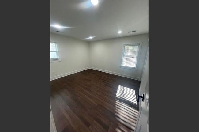 Building Photo - 1500 Starbrook Dr