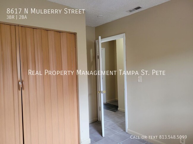 Building Photo - 8617 N Mulberry St