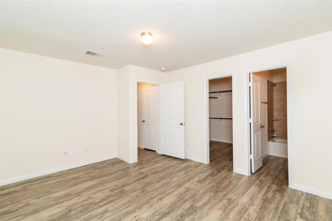 Building Photo - 13107 Withee Path Ln