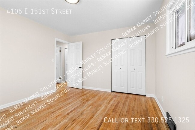 Building Photo - 4106 E 151st St